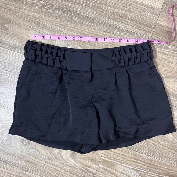 BCBG Maxazria black faux silk shorts sz 6 - Picture 4 of 9